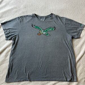 NFL Nike Gray Short Sleeve Tee with Classic Design